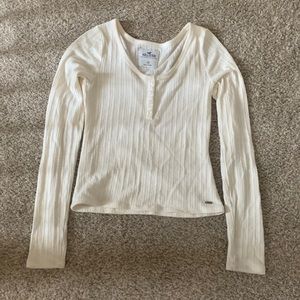 hollister cream colored long sleeve shirt.
